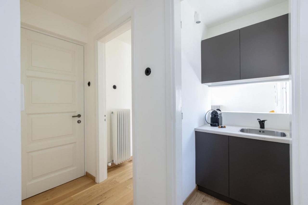 Meno Suite With Private Terrace - Jaccuzzi, Acropolis View 아테네 외부 사진
