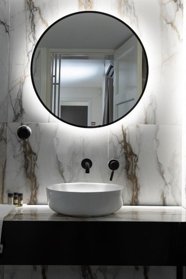 Meno Suite With Private Terrace - Jaccuzzi, Acropolis View 아테네 외부 사진